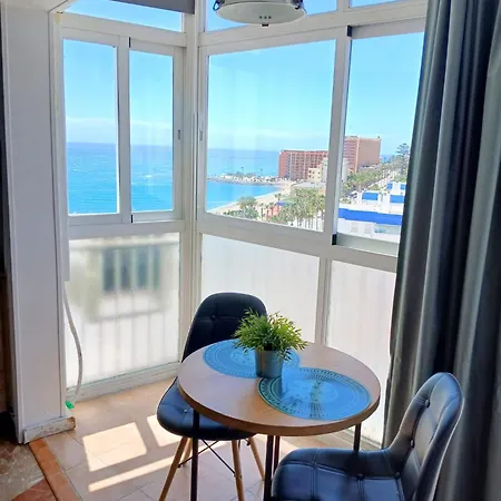 Apartment In Front Of The Sea